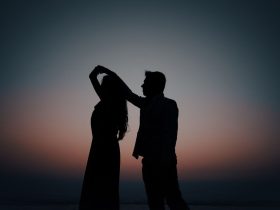 Ide Desain Tulisan Kaos Couple Anniversary Paling Romantis