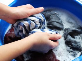 Tips Merawat Kaos Sablon Agar Awet dan Tidak Retak